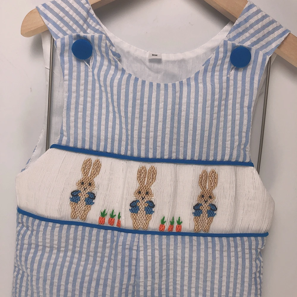 Abbigliamento Boutique per bambini estate ragazze maniche corte abito affumicato fatto a mano gonna a righe blu coniglio ricamato simpatici fratelli