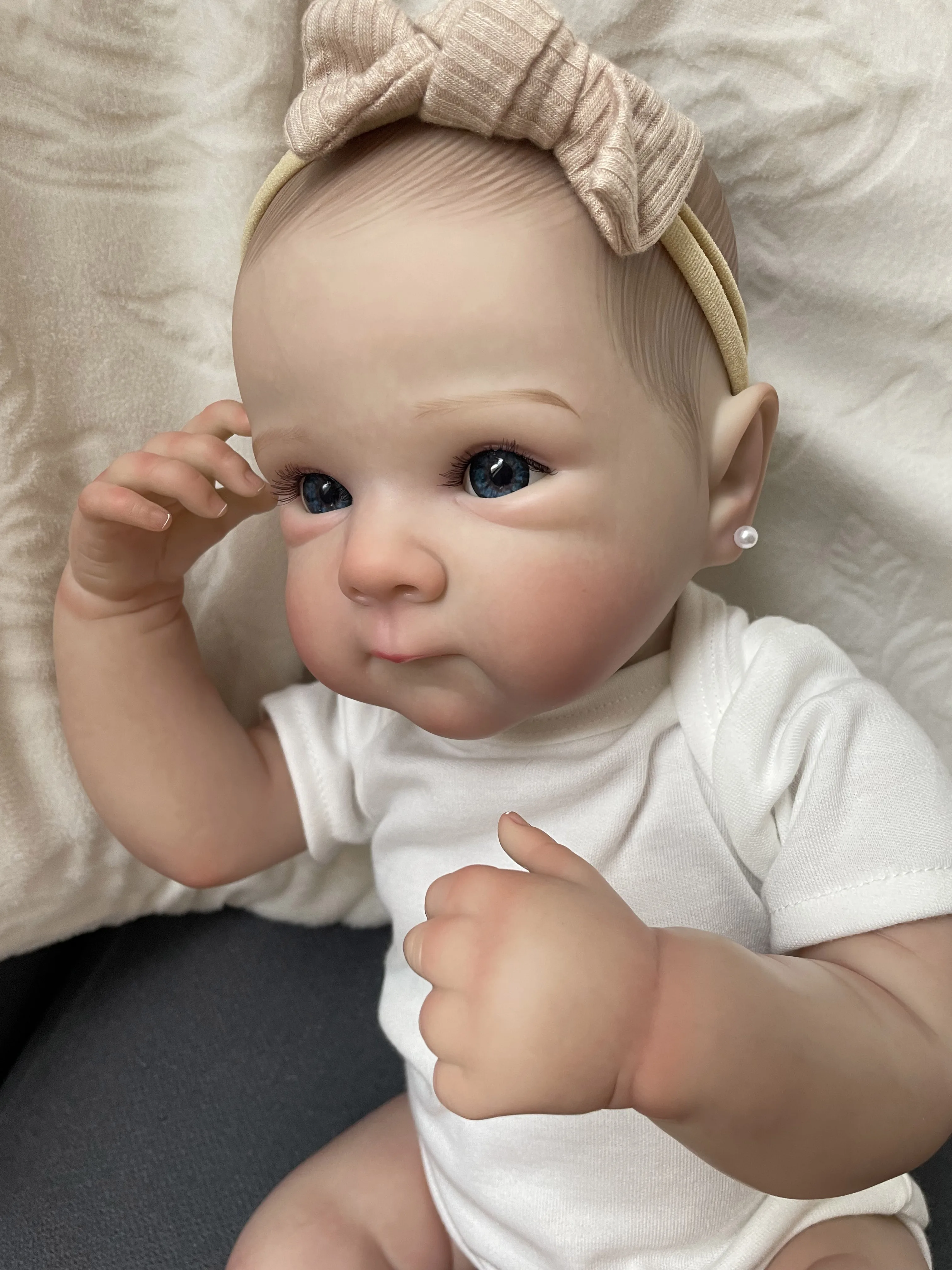 19inch Bettie Lifelike Full Body Reborn Baby Newborn Doll Cuddly Baby Multiple Layers Painting 3D Skin with Hand Draw Hair
