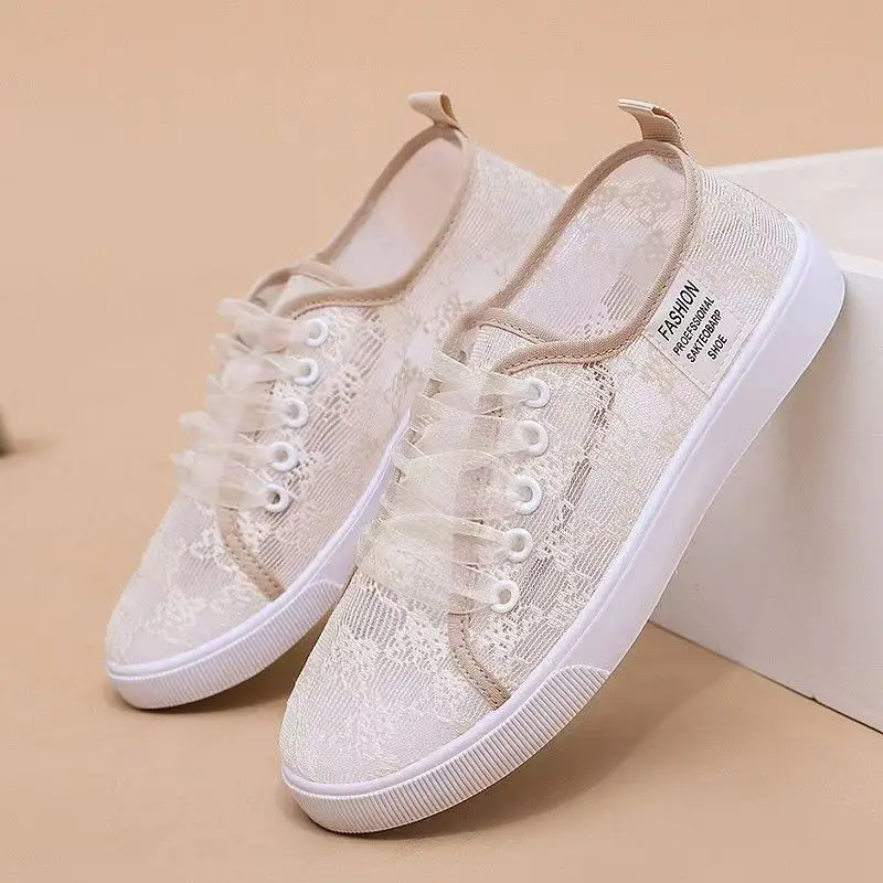 Women Summer New Mesh Lace Lace Up Shoe Soft Sole Round Toe Breathable Lightweight Flat Sole Casual Board Shoe Little White Shoe