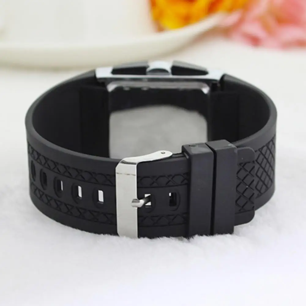 Unisex Fashion Men\'s Digital Wrist Watch LED Digital Display Square Case Cool Sports Casual Men Wrist Watch Kids