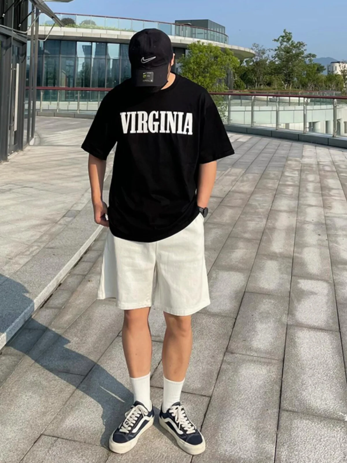 

Белые американские джинсовые шорты для мужчин и подростков, летние, повседневные, средней длины, свободного кроя, с эластичным поясом, для молодежи, в стиле CleanFit