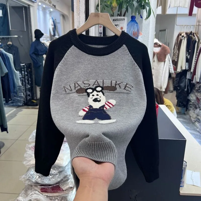 قميص فضفاض محبوك ومطرز برسوم كارتونية للنساء في الخريف والشتاء، سترة علوية عصرية لتقليل العمر