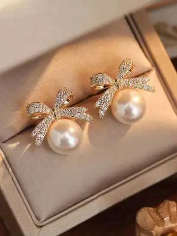 프랑스어 달콤한 성격 진주 드릴 활 섬세한 모든 일치하는 귀걸이 여성의 전체를 가진 간단하고 작은 디자인 감각