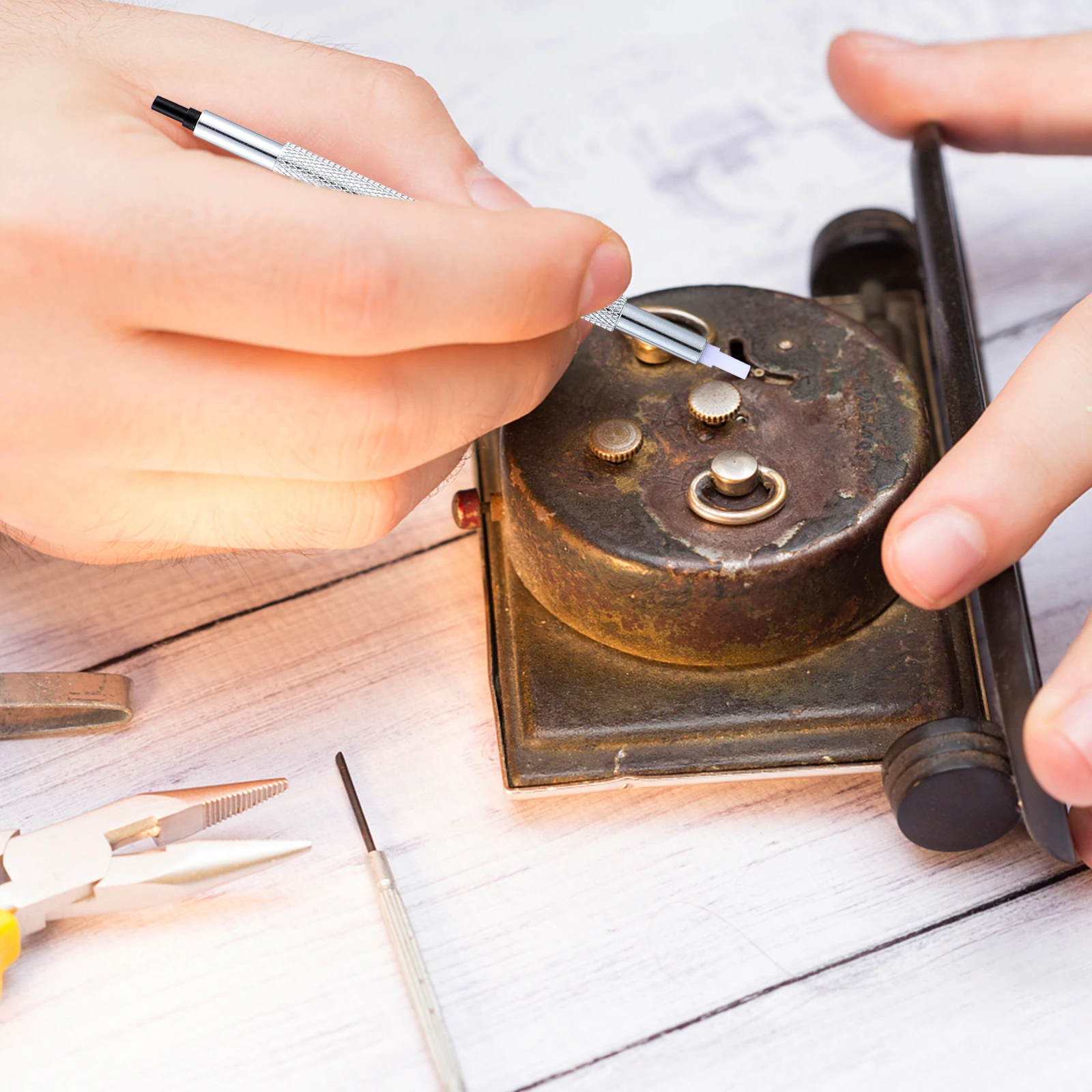 

3Pcs Metal Watch Hand Pressers Professional Repair Tool Convenient Watch Band Pin Removal and Installation Tool