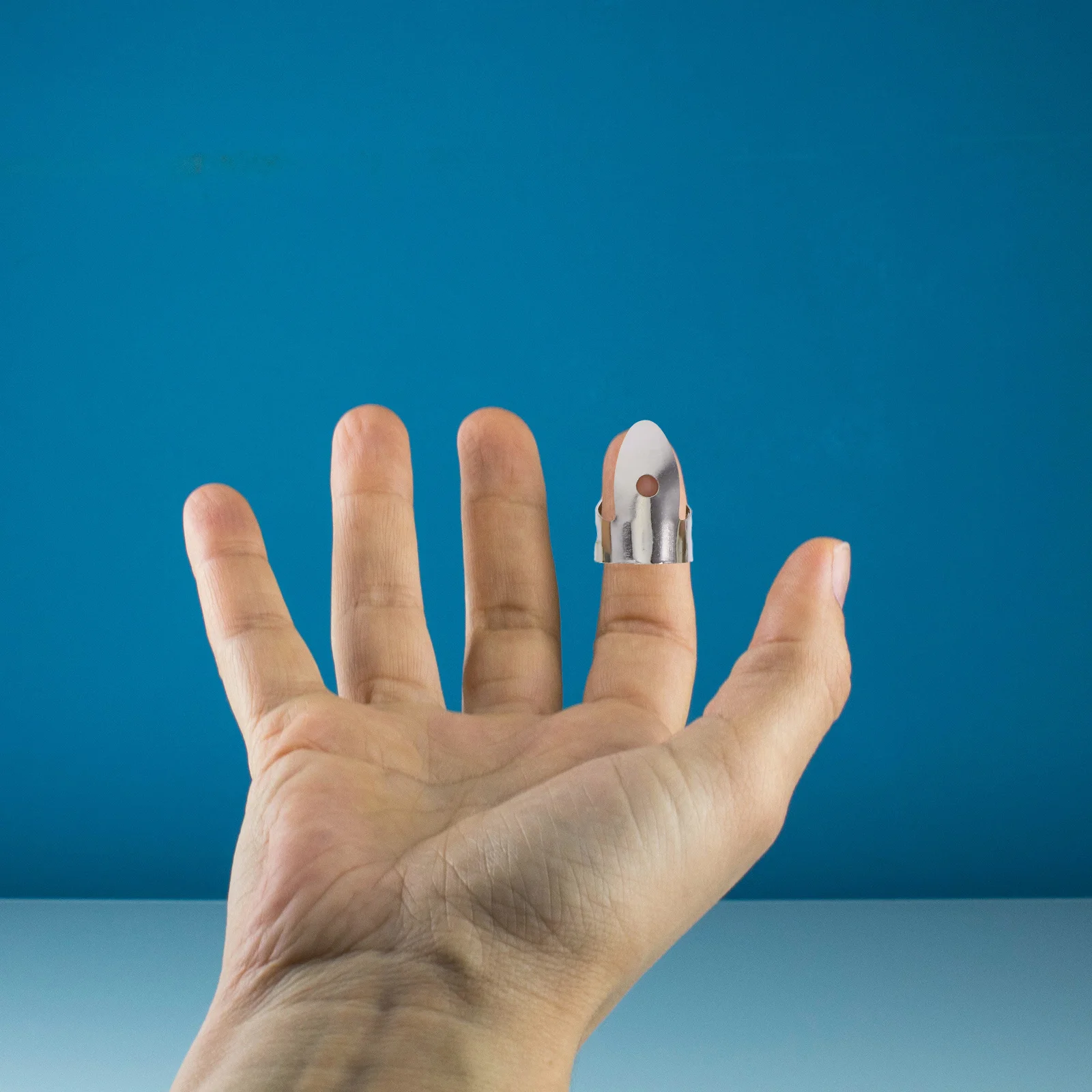 

Stainless Steel Guitar Thumb Picks Finger Picks Set for Banjo Ukulele Comfortable Grip Easy Replacement Metal Plectrums