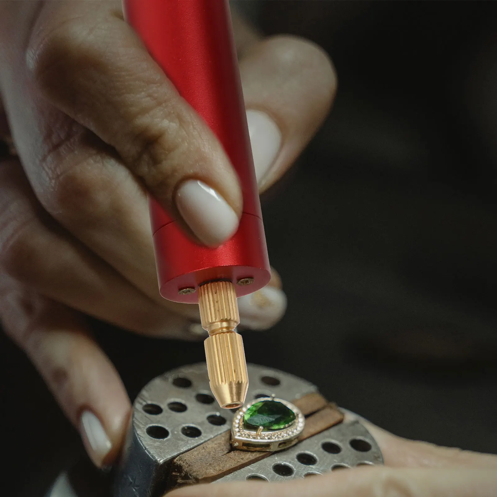 

1Set Electric Engraving Pen USB Engraver Professional Compact Lightweight for Jewelry Metal Glass Wood DIY Marking Tool