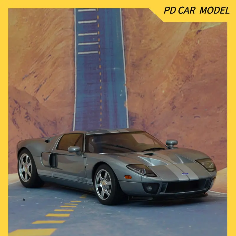 AUTOART Collectible 1:18 Scale Model for 2004  FORD GT  Gift for friends and family