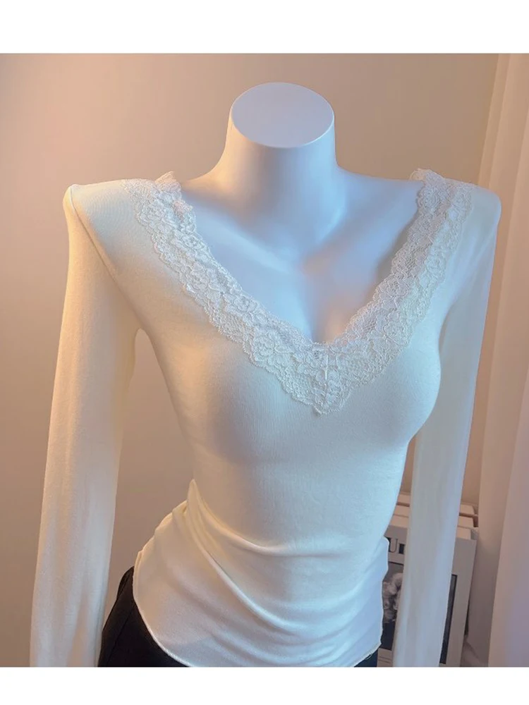 

Soft Lace V-Ne Base irt Women's Knitted Basic T-irt Autumn Winter Inner Wear Glowing Effect Korean Sle Slim Fit Top