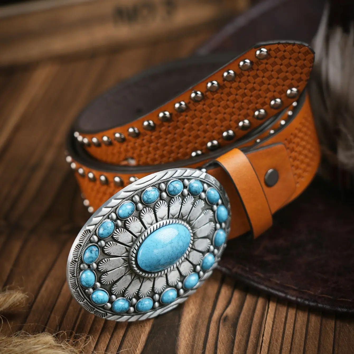Ein lässiger Retro-Gürtel im Western-Stil für Herren und Damen! PU-Ledergürtel mit Metallschnalle, geeignet für den täglichen Arbeitsgebrauch – Detail 2