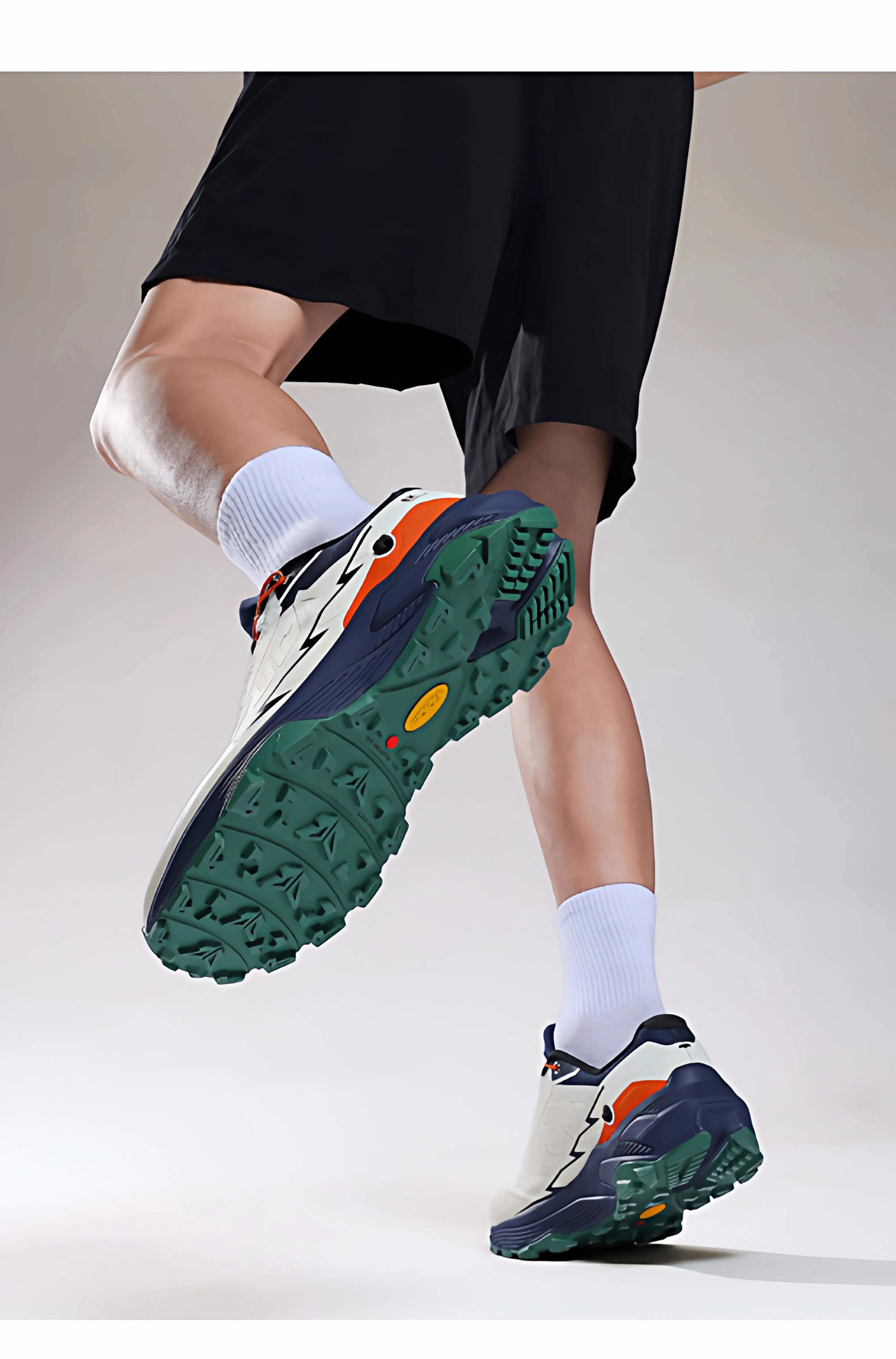 Hot-Selling New Winter Unisex Universal Anti-Slip Durable Walking Shoes Casual Shoes Exceptional Traction Excellent