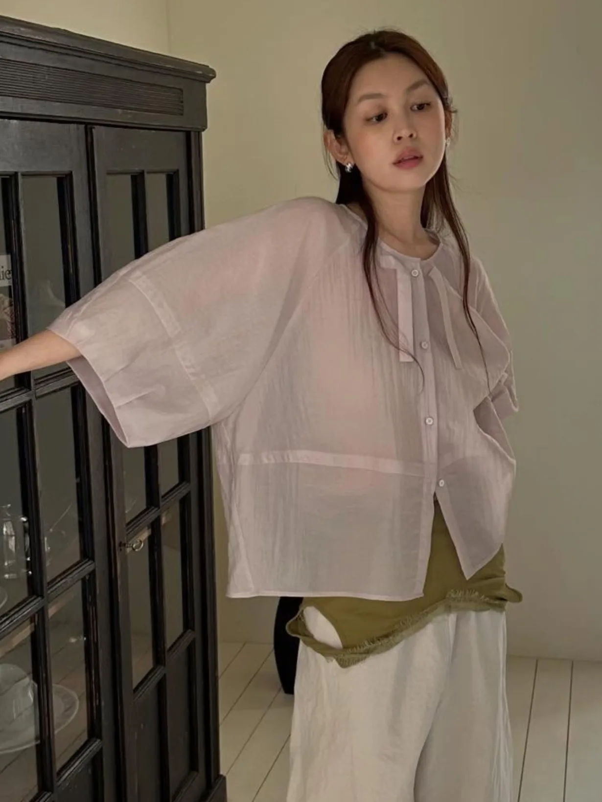 

Sweet Style Pink Belted round Neck Single Button Bubble Sleeve Shirt Women's Summer New Casual Loose Versatile Blouse