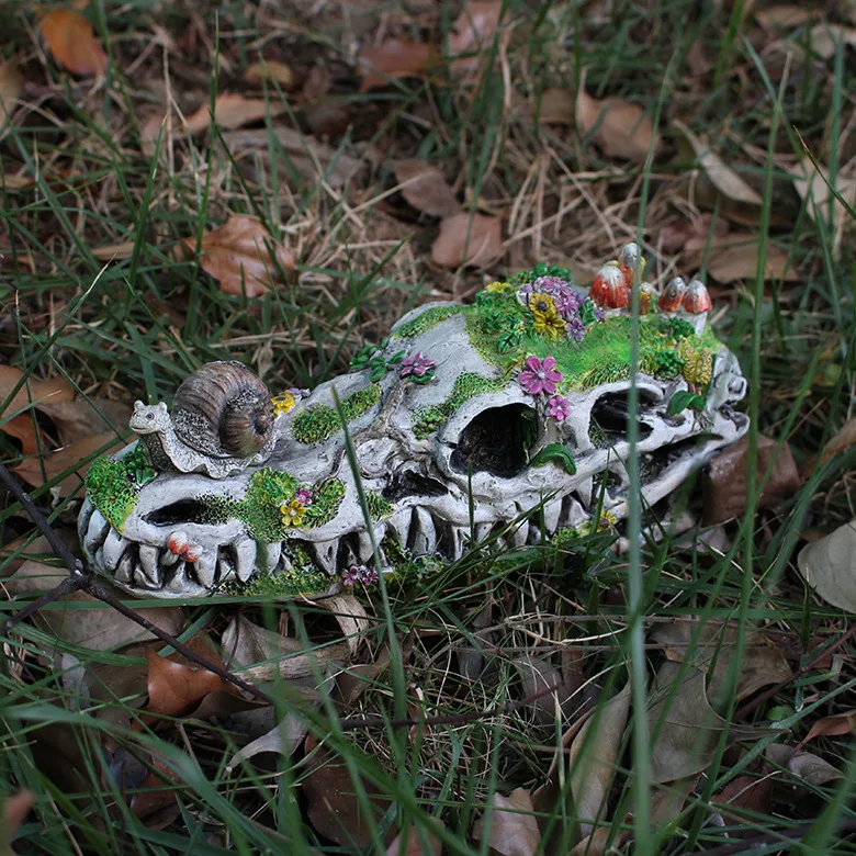 

‌Resin Dinosaur Skull Decoration - Jurassic Theme Home Decor for Garden & Office‌