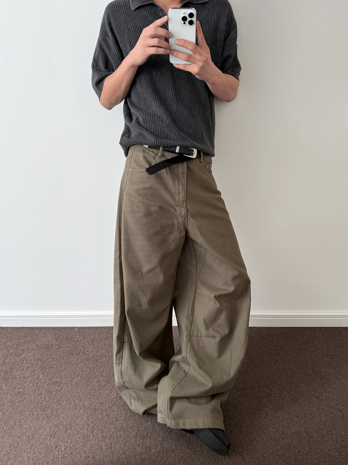 

Мужские брюки PUEE American Retro Faded Pleated Work Pants: модные прямые брюки с микро-клешем, зауженные, в стиле Cleanfit, с эффектом похудения