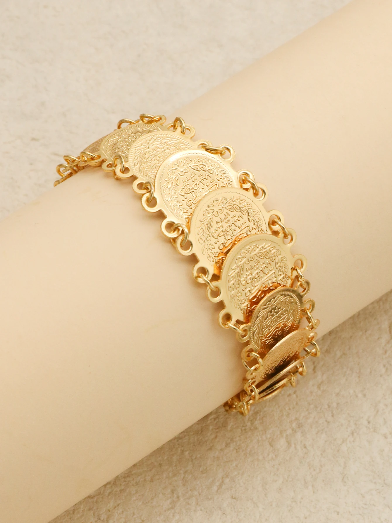 1 Piece Copper Material Gold Color Women Bracelets Middle East Dubai Single Row Coin Copper Bracelet Banquet Vintage Bangle