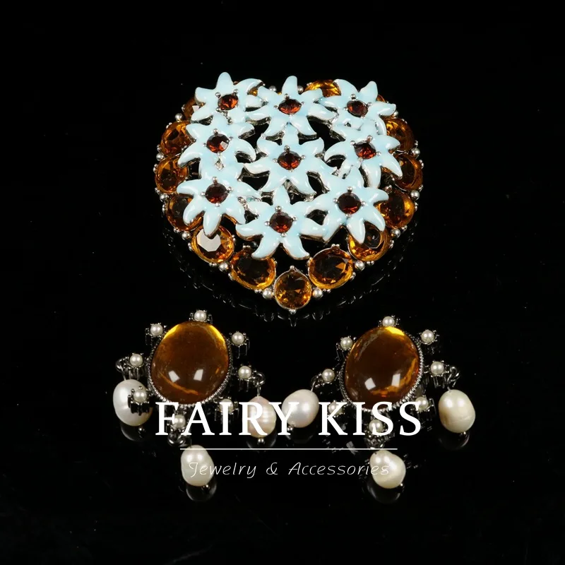 Medieval  blue brooch enamel flower majestic hollow imitation pearl  брошки corsage ретро