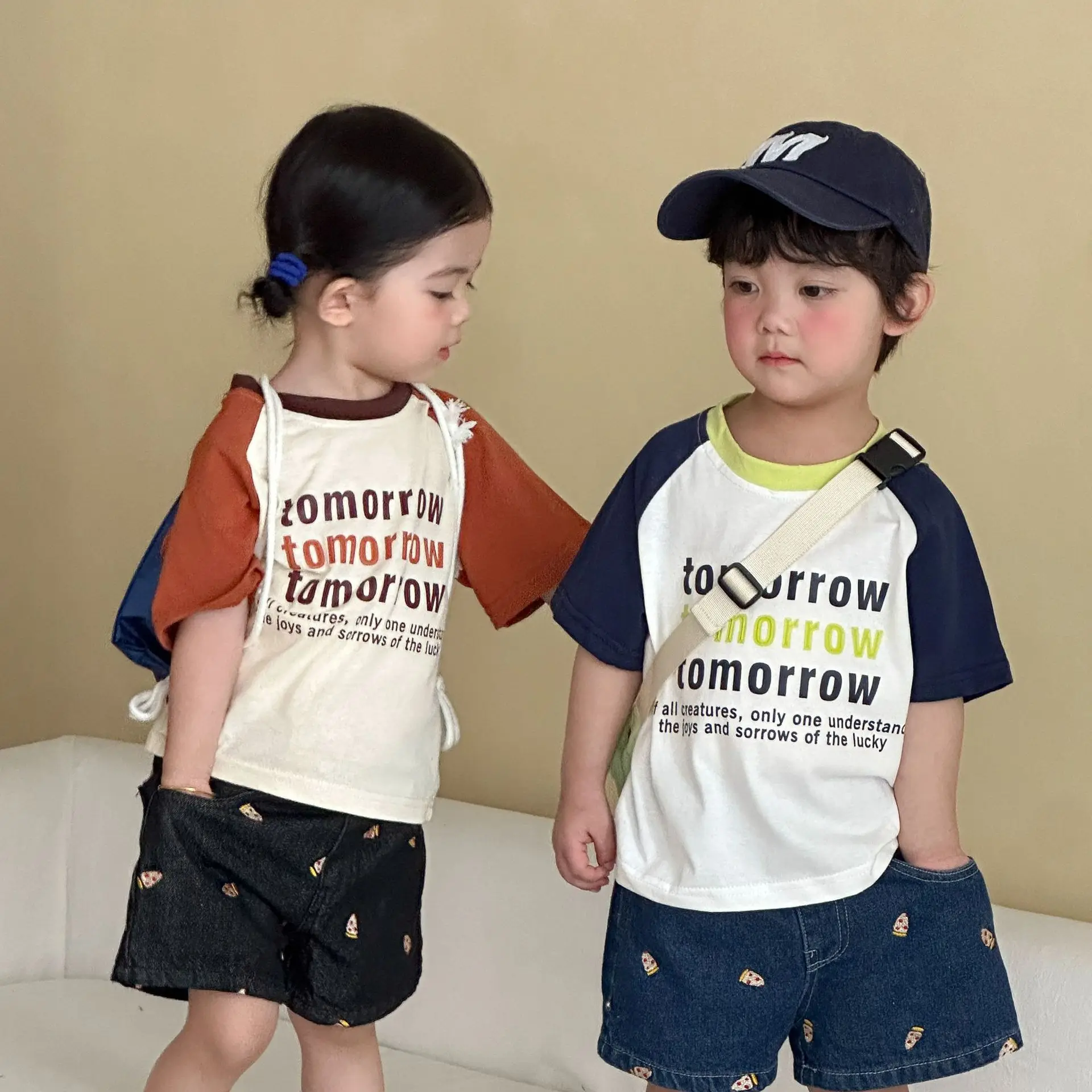 

Детские футболки 2026: Летние футболки с коротким рукавом для мальчиков и девочек в корейском стиле, хлопковые, с буквенным принтом, для малышей 1-10 лет, повседневный топ