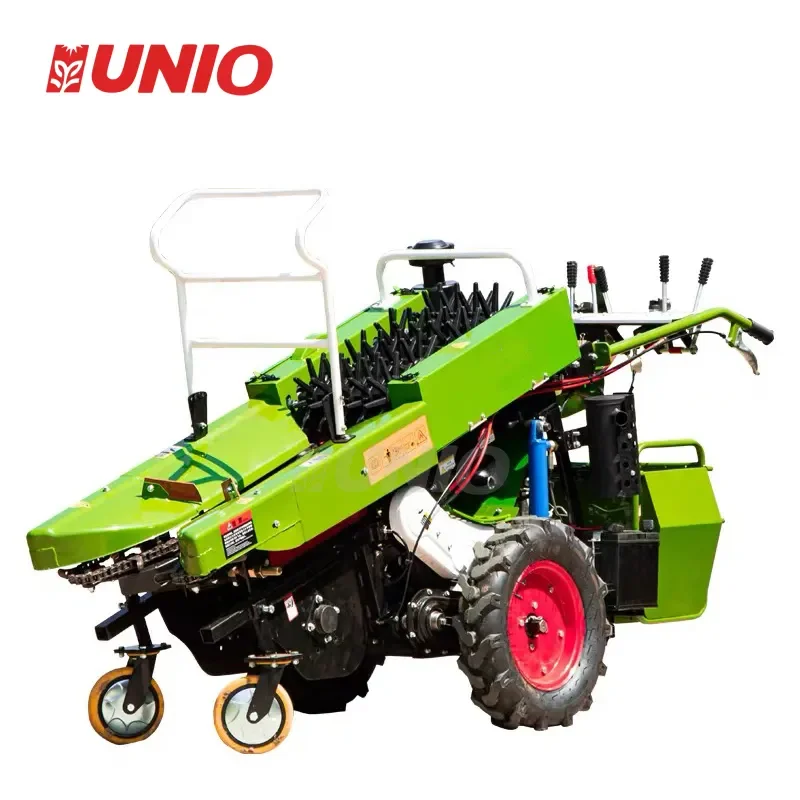 Single Row Walking Behind Small Maize Picker Mini Sweet Corn Harvester Mini Combine Corn Harvester Machine