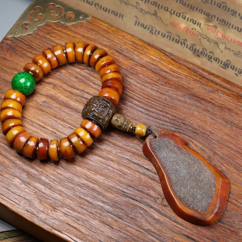 Tibetan old cow bracelet, hand-held, distressed yak bone barrel beads, six-character mantra, three-way connector, collectib