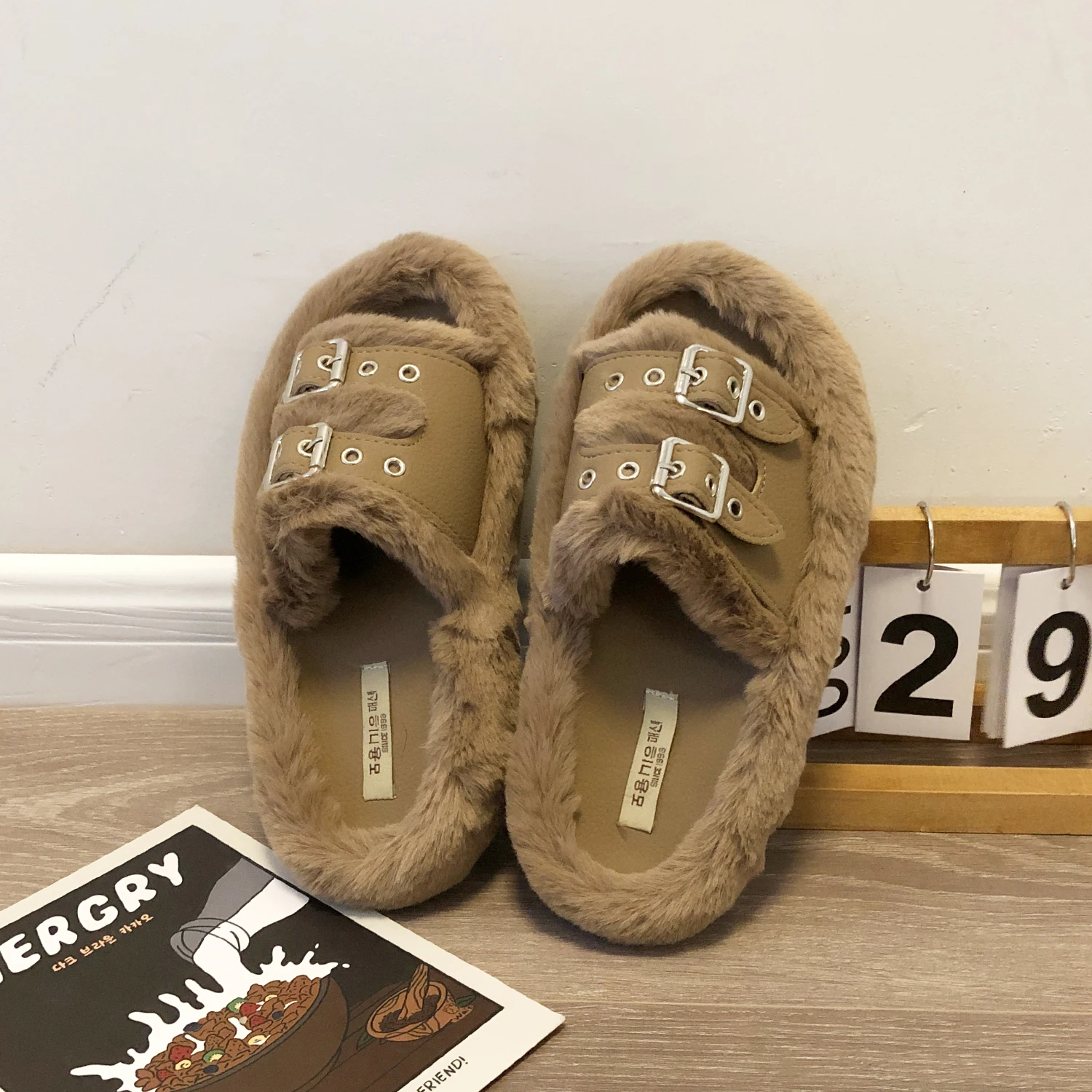 

Шлепанцы женские из флока, зимняя обувь на средней платформе, меховые сандалии, плюшевые скандалы на плоской подошве, базовые сланцы, 2022