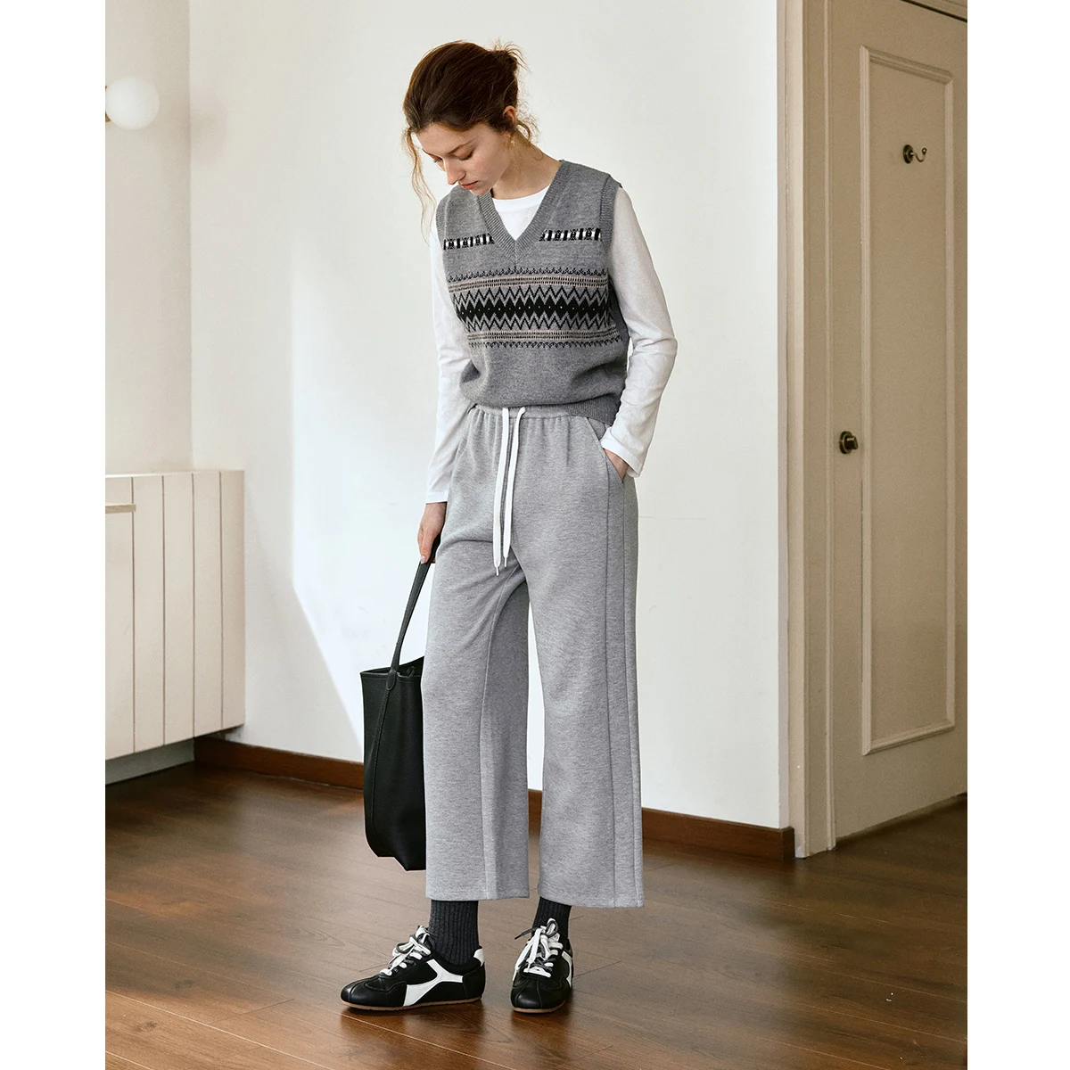 OLrain Women's French Pants 2025 Autumn Solid Casual Straight Pants Loose Fit Ankle-Length Pants Simple Commute O57QK001111