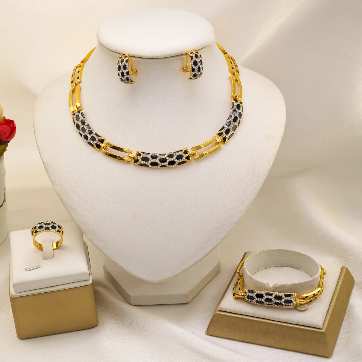 Liffly 24K Gold Plated Black Enamel Jewelry Set for Women Necklace Earrings Bracelet Vintage Dubai Bridal Wedding Party Gift