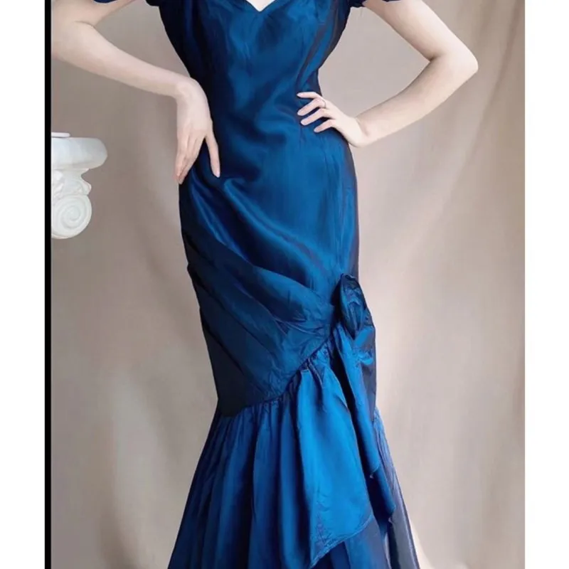 

Tea Break Temperament Small Sense Long Skirt Blue Satin Ice Silk Dress