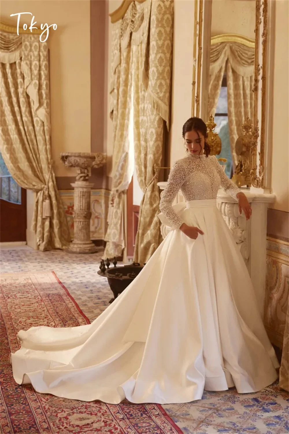 طوكيو مخصص أنيقة عالية الرقبة فساتين الزفاف طويلة الأكمام عارية الذراعين زي العرائس 2025 الساتان الأبيض ألف خط فساتين الزفاف #1