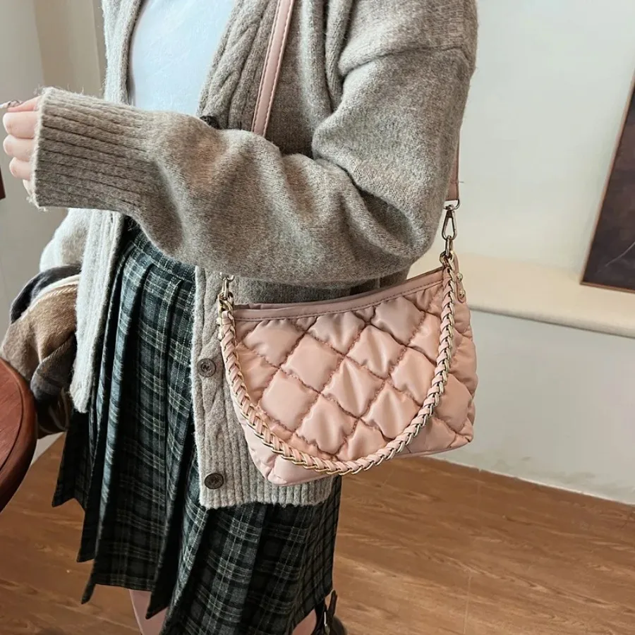 

New fashionable summer flowers large capacity shoulder women's bags senior sense of foreign-style texture hundred with handbags