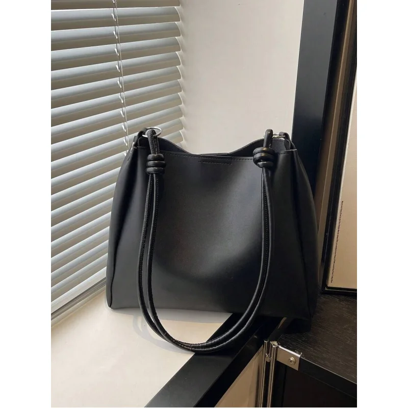 

New Black Fashion Women Handbag, Solid Color Textured Fabric Patchwork Rivet Decor, Large Capacity Shoulder Bag, Shopping Tote,