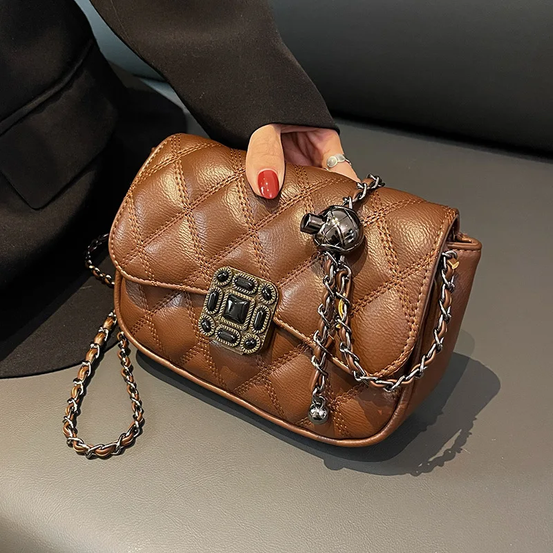 

Retro Diamond Quilted Embroidery Chain Bag - Small Square Crossbody, All-Match for Autumn Winter,Stylish Women's Fashion Handbag
