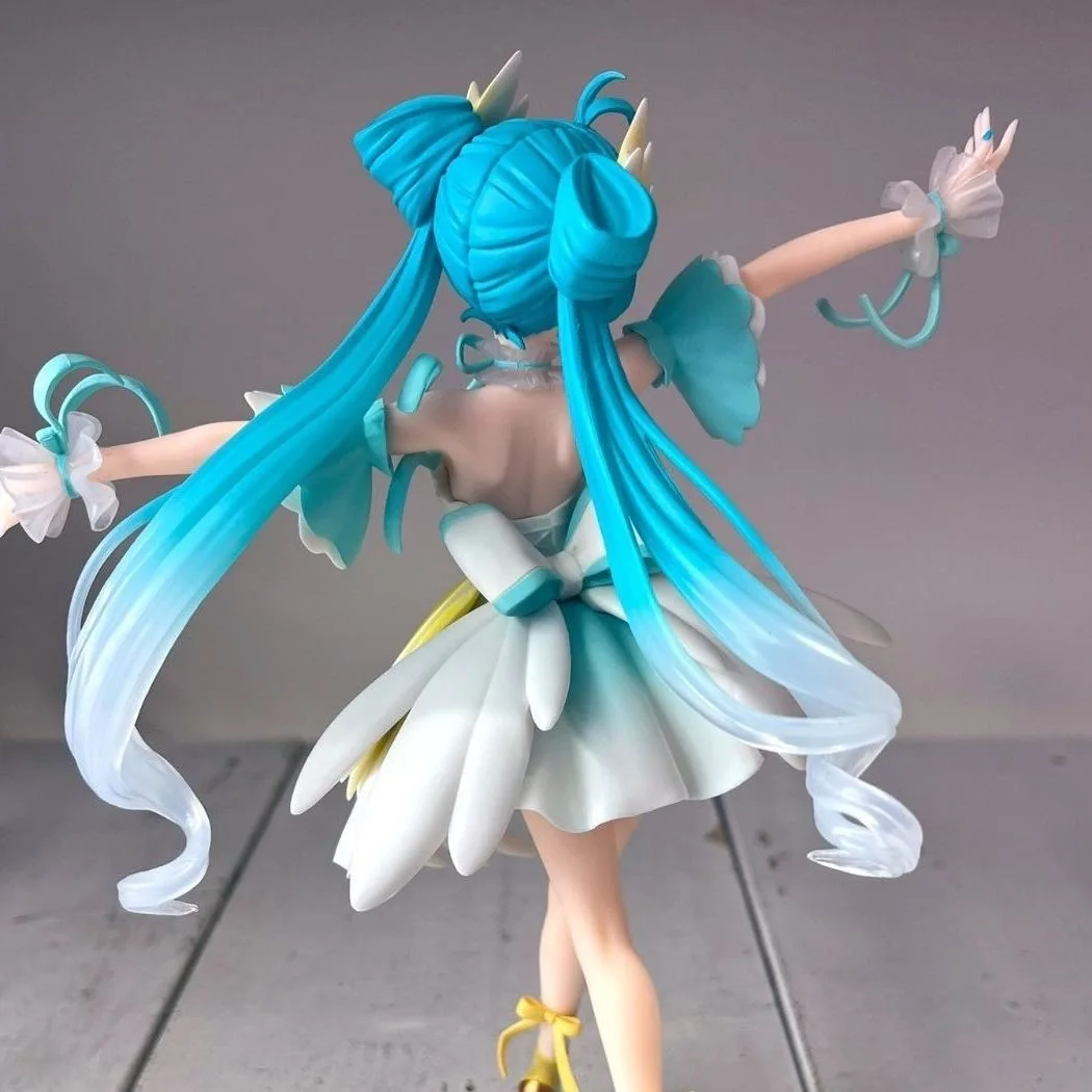 20 CM Neue 2025 Anime Hatsune Miku Schwanensee Prinzessin Kawaii Action Figure PVC Puppe Modell Spielzeug ornament Desktop Dekoration geschenke