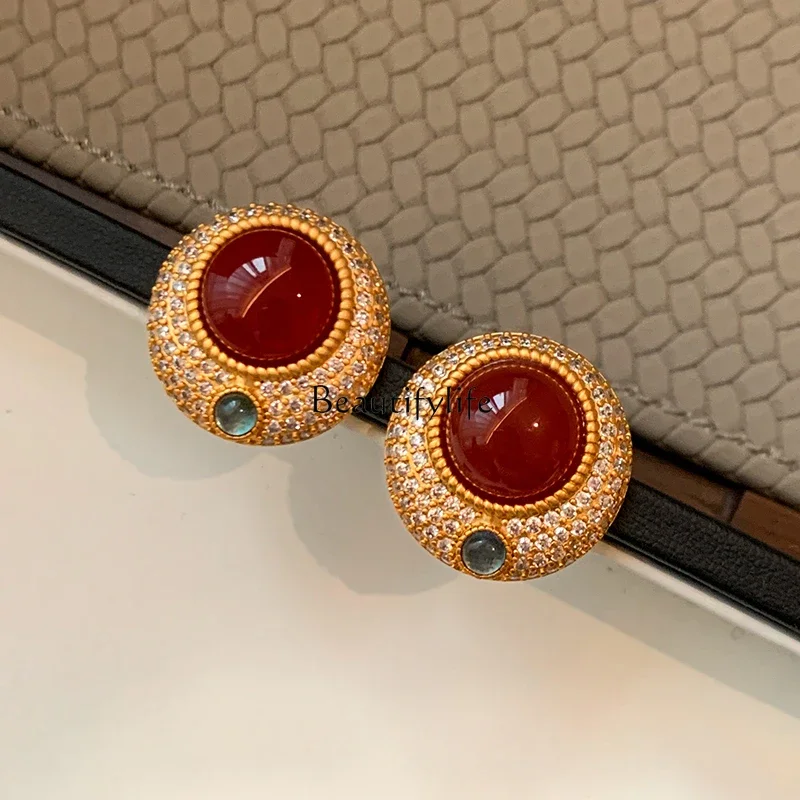 Red Hong Kong style retro agate earrings women's light luxury niche high-end medieval stud earrings