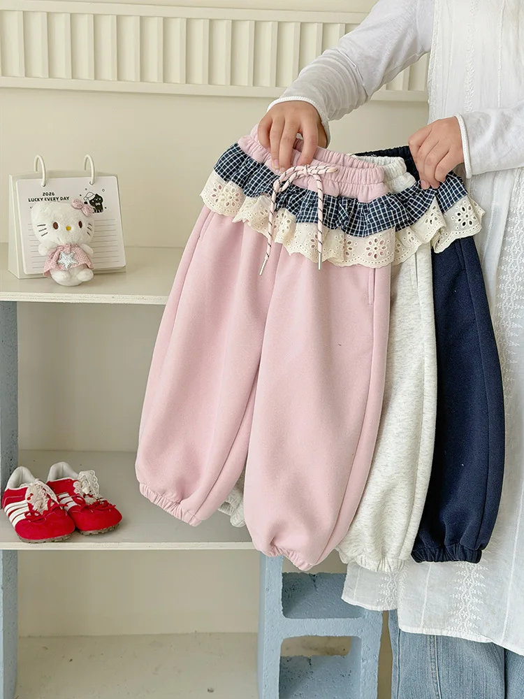 

Детские повседневные брюки для девочек, в клетку, с кружевной отделкой, свободные, спортивные штаны, весна 2026, новые модные брюки для малышей