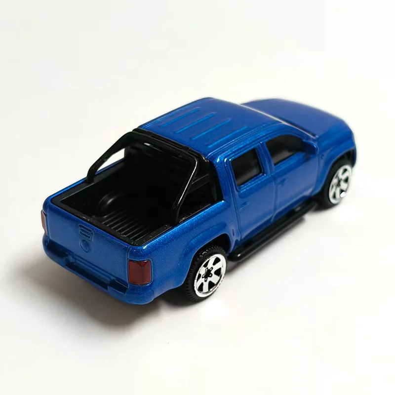 CCA Diecast Amarok Pickup Truck im Maßstab 1:64, Legierungsautomodell, Klassiker, Souvenir für Erwachsene, Geschenk, Hobbys und Spielzeug