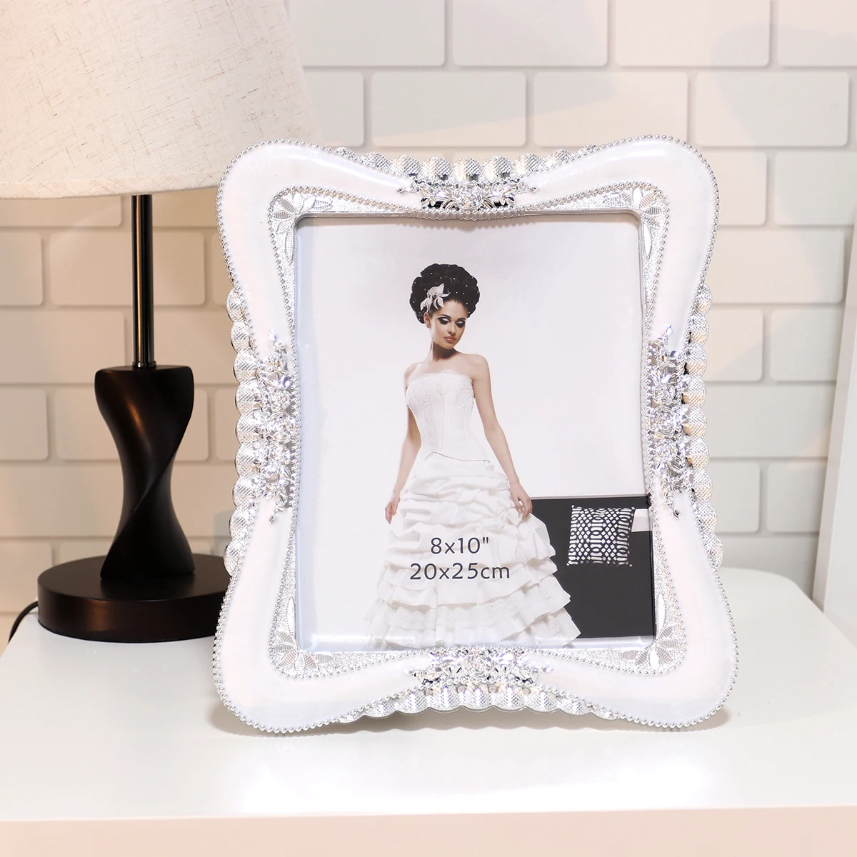 

10 Inch Wedding Photo Frame Romantic Resin Picture Display for Bedroom Living Room Home Decor Anniversary Gift New Couple