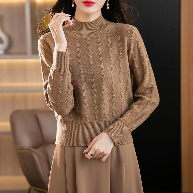 New Autumn/Winter Fashion Korean Edition Thickened Solid Jacquard Small Half High Neck Top Short Loose Versatile Style Sweater