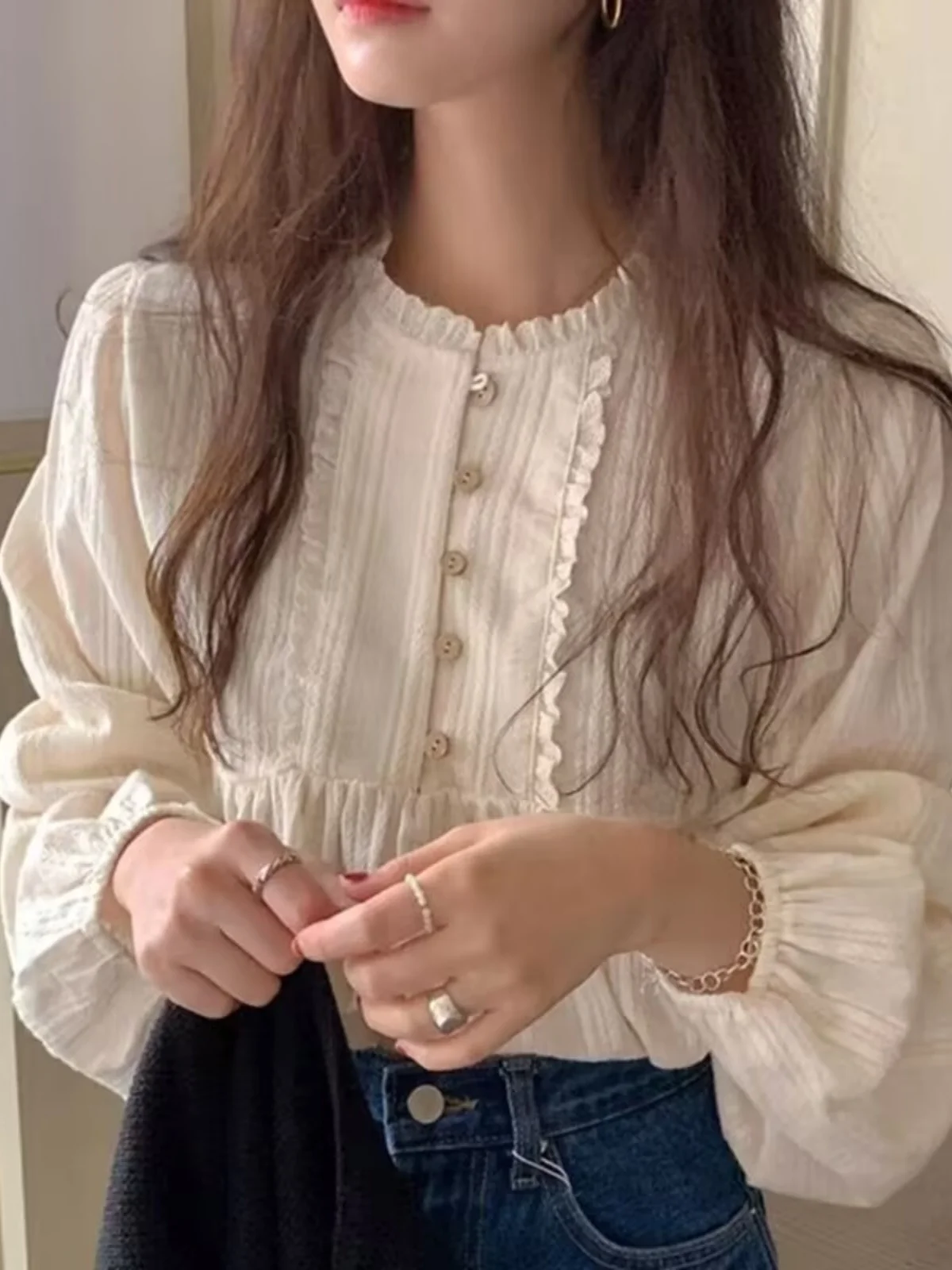 Chic Long Sleeve Women's Shirt Sweet Style Pleated Design Floral Lace  Spring Autumn Versatile Top Gentle Wind Fashion