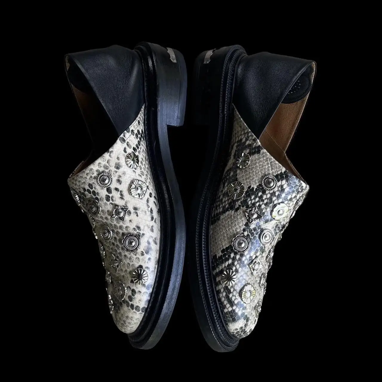 

Vintage Slip On Round Toe Snake Print Men's Loafers Trendy Genuine Leather Mixed Colors Metal Rivets Breathable Casual Shoes