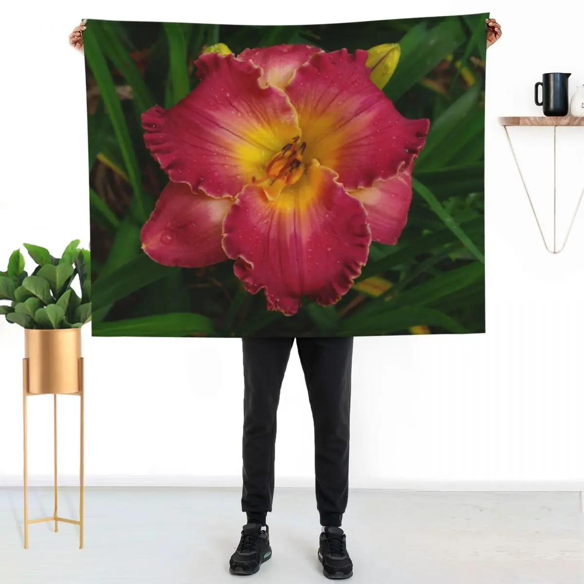 

Sis Boom Bah daylily!A vibrant world of rose and gold Throw Blanket Spring Fall Cozy Throw Blanket for Couch