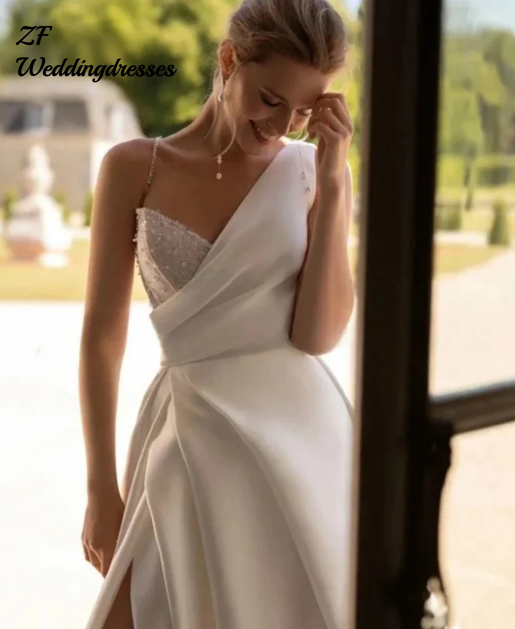 Customized Sleeveless Wedding Dress 2026 Fashion Beading Satin Split A-Line Princess Bride Gown  Vestido De Novia