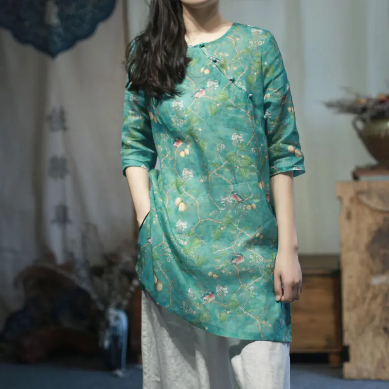 Retro Chinese style summer women's printed round neck slanted collar with pearl buttons loose fitting mid sleeve shirt tops