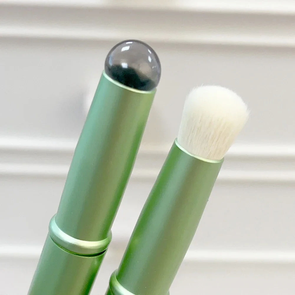 Pennello per labbra in silicone a doppia testa Pennello per correttore angolato Punta delle dita professionale Rossetto morbido Strumento per pennelli per trucco a testa tonda