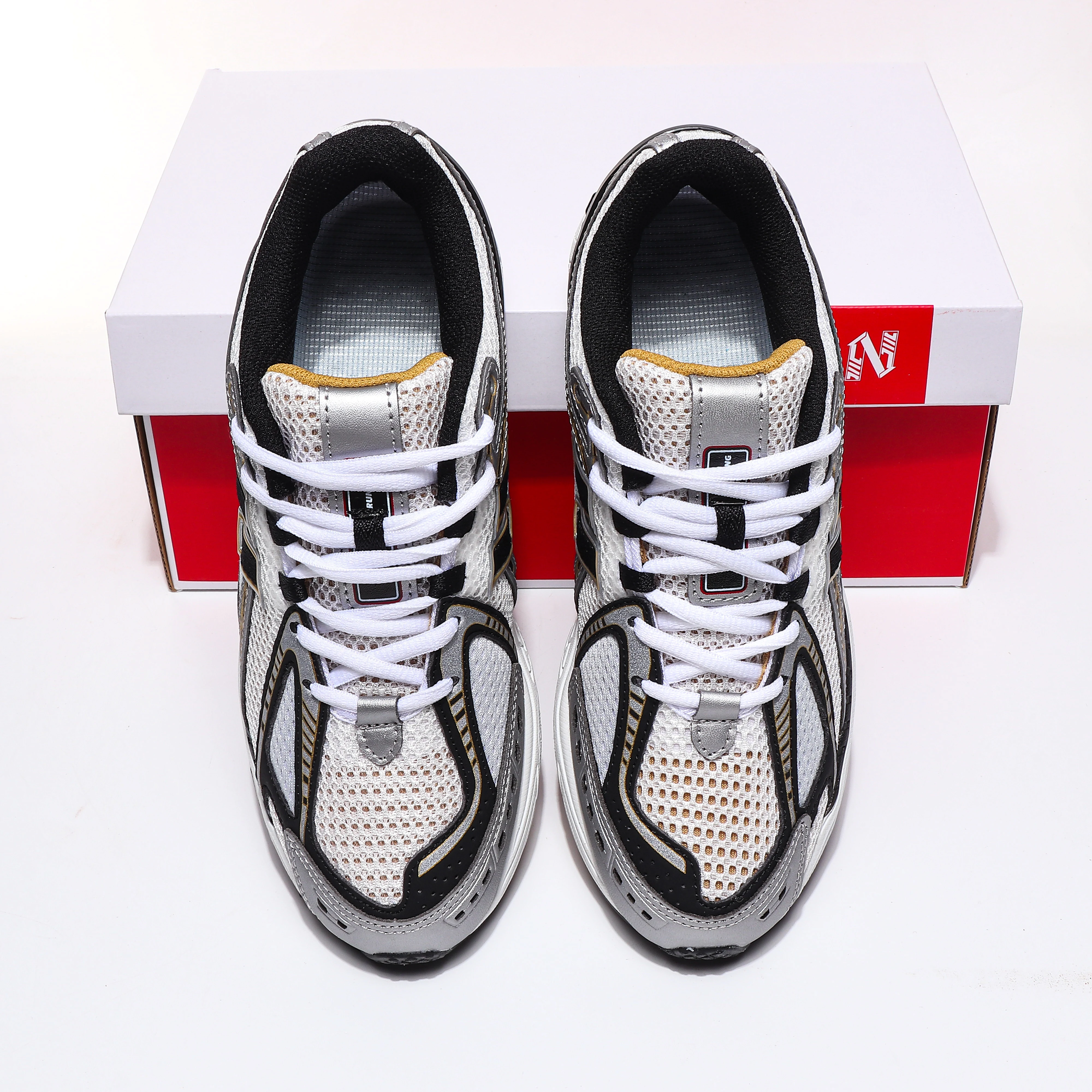 أحذية الأب الرجالية ذات المنصة المسامية: 1906 أحذية الجري الرياضية الرجعية الفضية والأبيض والأصفر، أحذية نسائية كاجوال لزيادة الارتفاع #1