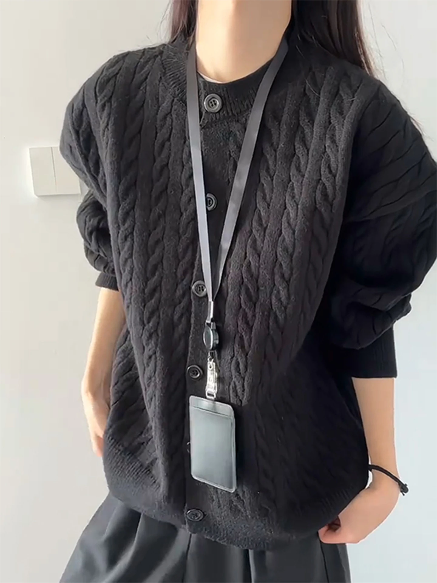 

Loose Knitted Sweater Men's Autumn Winter Button up Twist Pattern Clean Fit Long Sve round Ne Couple's Outerwear