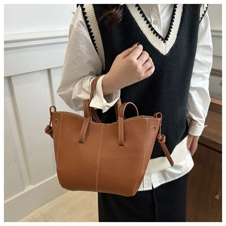Advanced Large Capacity Commuting Fashionable Tote Bag for Women 2026 Versatile New Style Underarm Single Shoulder Handheld