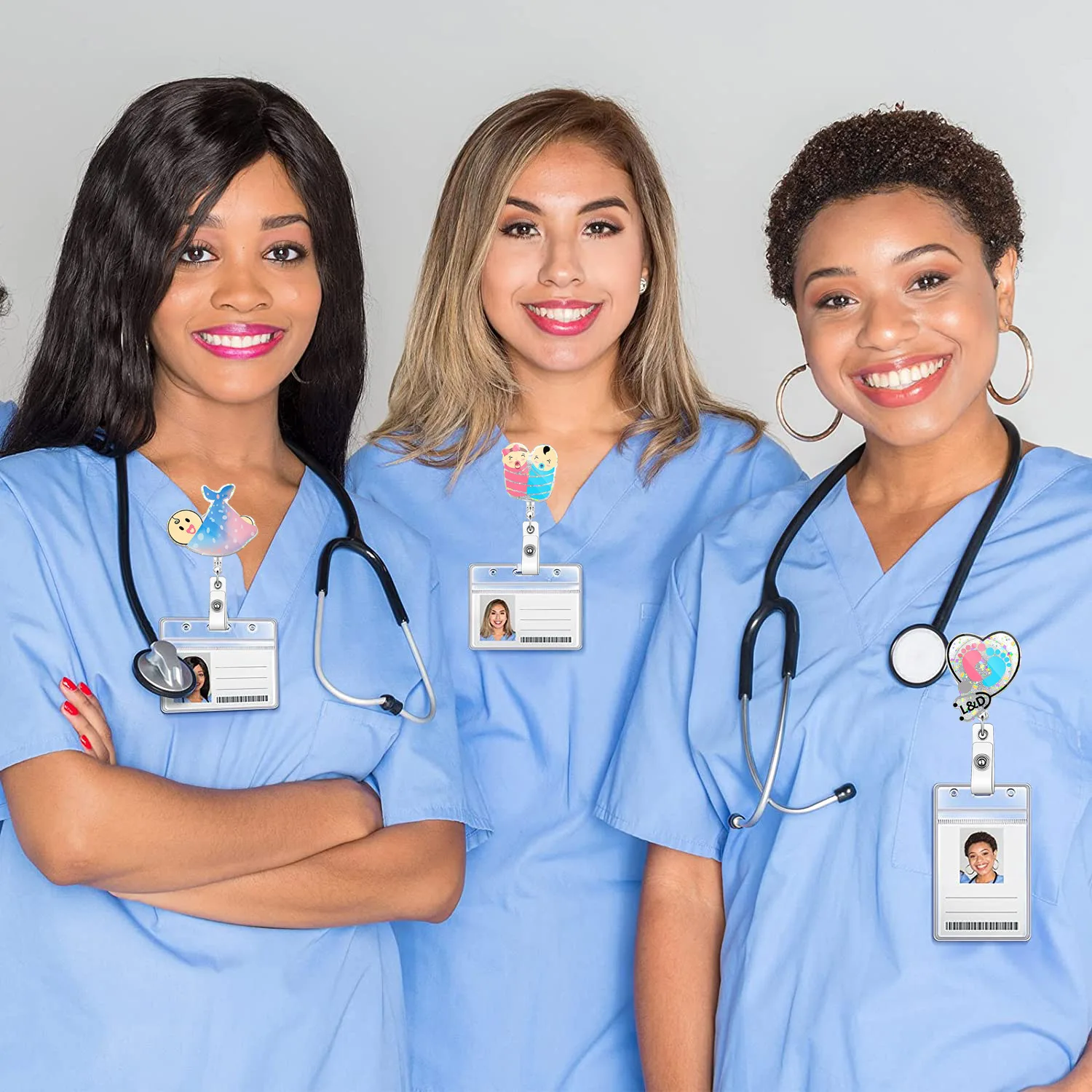 حامل بكرة شارة قابل للسحب مع مشبك تمساح للممرضة والطبيب والمعلم ، اسم قدم طفل لطيف ، شارة معرف بكرة ، جديد