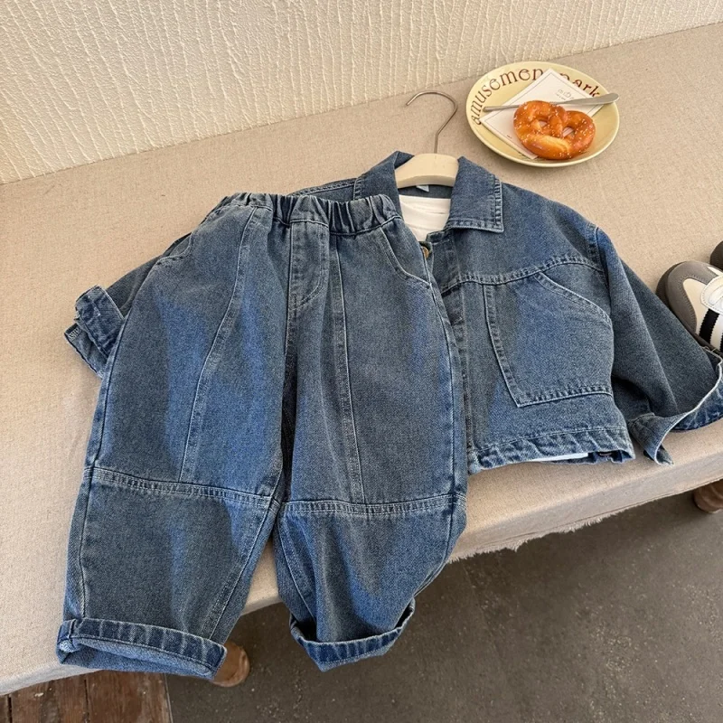 Ragazzi 2025 Top + Pantaloni Set da due pezzi di nuovi prodotti primaverili e autunnali Set di vestiti superiori e inferiori per bambini Completi per bambini