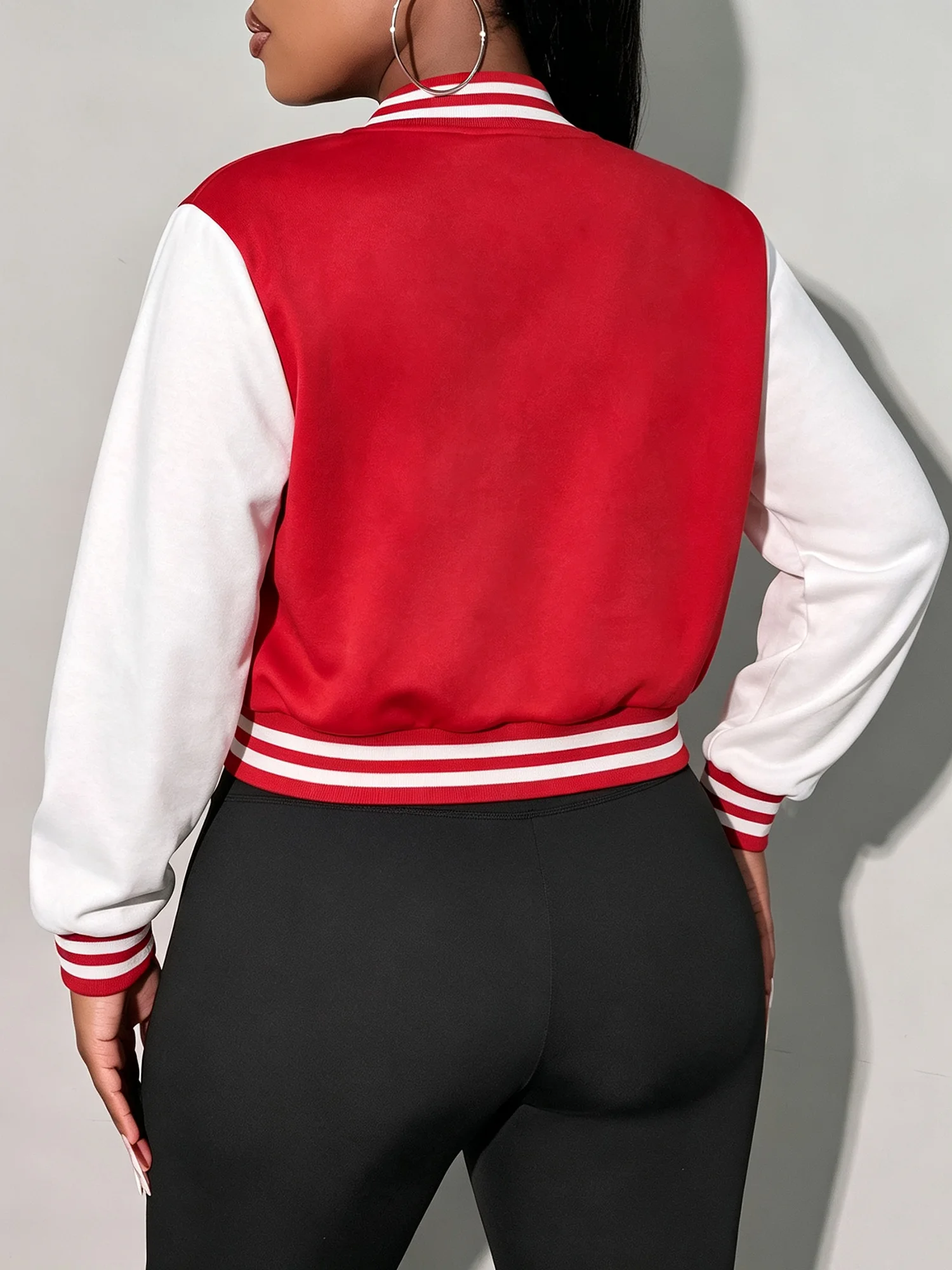 Modischer College-Mantel mit gestreiften Akzenten, kurze Bomberjacke für den urbanen Hip-Hop-Alltagsstil – Detail 3