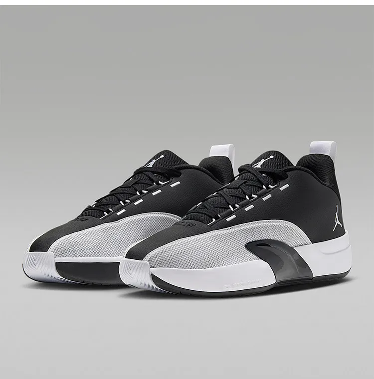 Nike Jordan Herren Basketballschuhe IQ6583-001 Rutschfeste, verschleißfeste, atmungsaktive Sportschuhe für den Basketballplatz – Detail 3