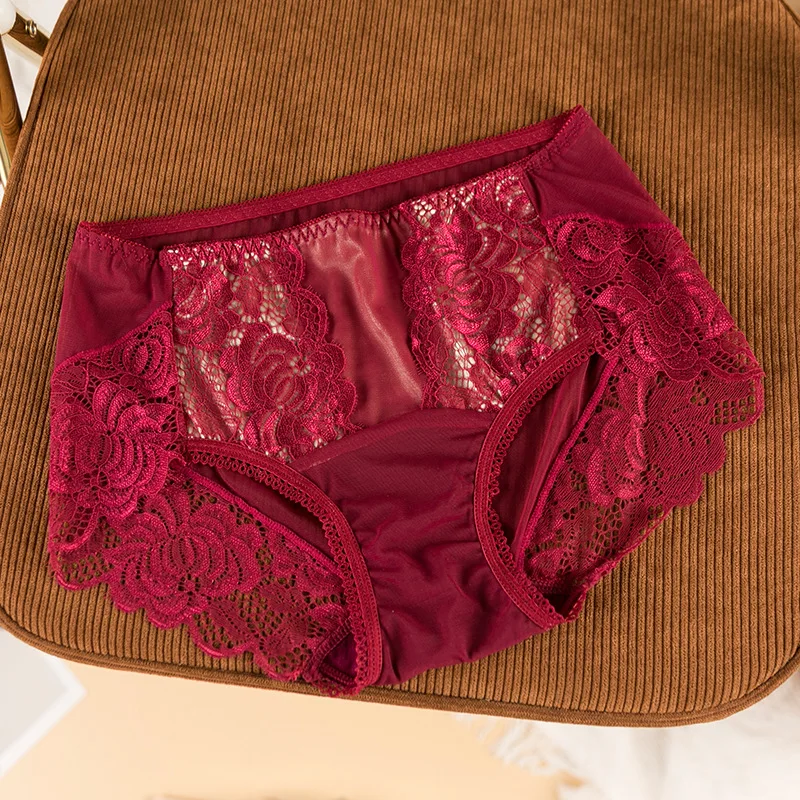 Women Luxury Exquisite Embroidery Sexy Transparent Lace Panties Elasticity Breathable Middle Waist Underwear